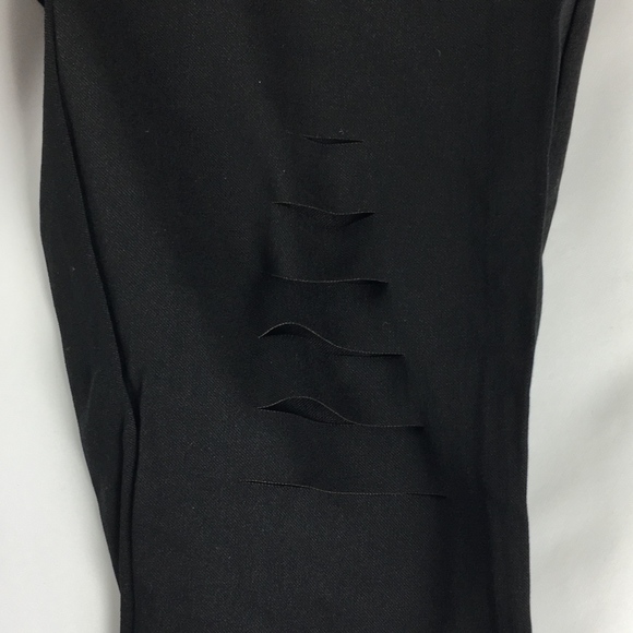 New Ripped Jogger Pants - Picture 3 of 4